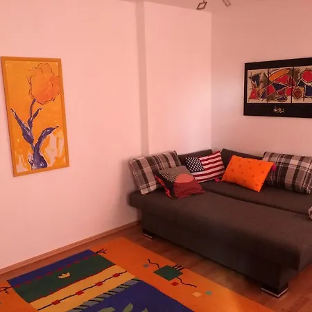 Riverside Flat * Mannheim